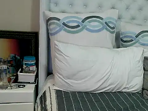 Snapshot of Carocurvy chatting on March 11, 2025, 2:10 am Carocurvy online show from March 11, 2025, 2:10 am