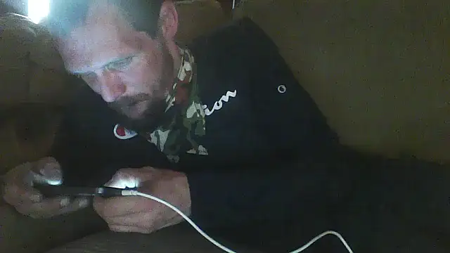 luke thighwalker2469 online show from December 14, 2025, 12:28 am