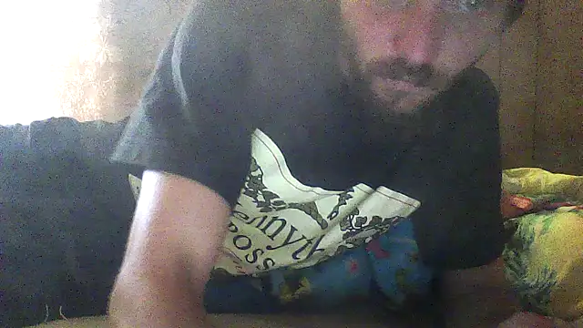 luke thighwalker2469 online show from November 5, 2025, 11:41 pm