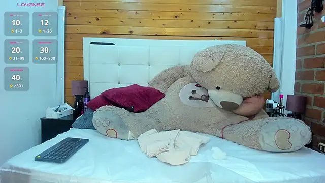 Dulcex69 online show from December 22, 2025, 12:05 pm