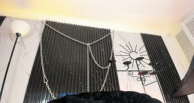 ALICEPOIXXXON online show from February 20, 2026, 7:10 am