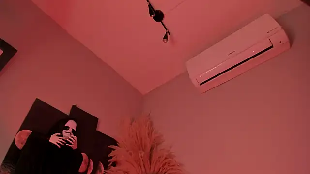 ALICEPOIXXXON online show from October 15, 2025, 12:42 am