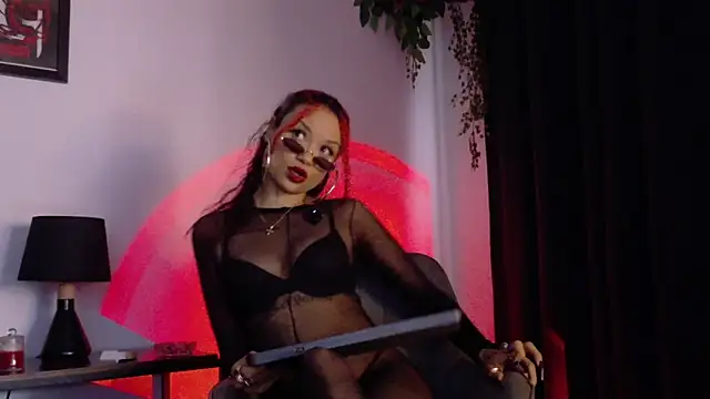 BambiiQueen online show from May 21, 2026, 2:25 pm