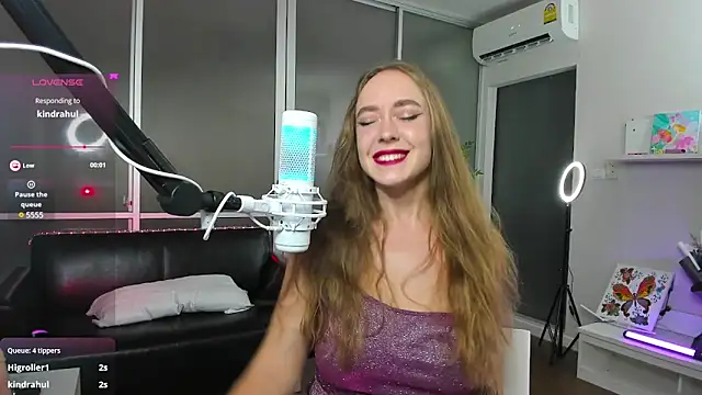 AngelPaull online show from December 15, 2024, 9:09 pm