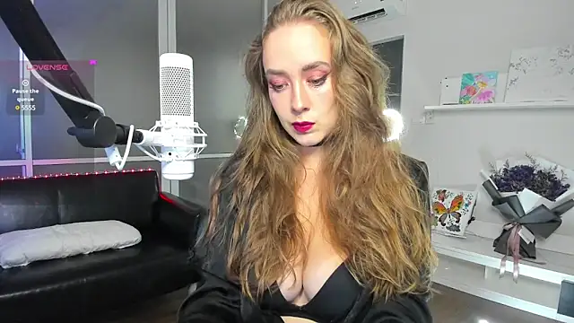 AngelPaull online show from December 17, 2024, 9:05 pm