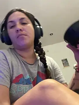 Snapshot of RenataMex chatting on February 25, 2025, 7:09 am RenataMex online show from February 25, 2025, 7:09 am