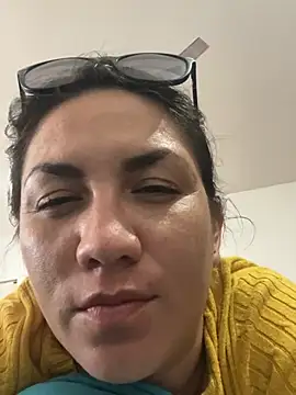 Snapshot of RenataMex chatting on March 18, 2025, 8:05 pm RenataMex online show from March 18, 2025, 8:05 pm