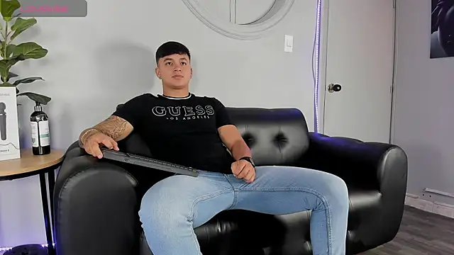 Cristopher strong online show from April 14, 2026, 12:54 pm