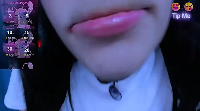 AlanaLuck online show from March 4, 2025, 1:12 am