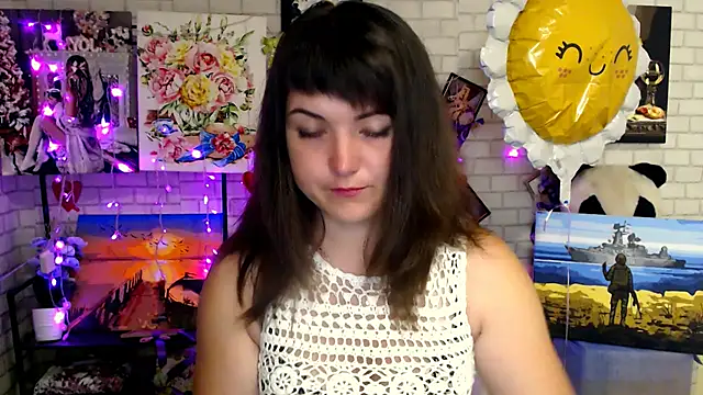 Darina M  online show from September 18, 2025, 4:48 am