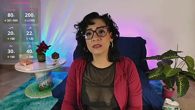 Elliee  online show from February 24, 2025, 12:37 pm