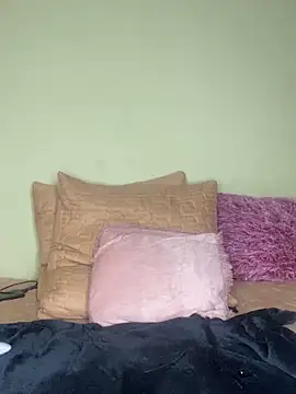 Snapshot of DarkBerry87 chatting on March 22, 2025, 5:31 pm DarkBerry87 online show from March 22, 2025, 5:31 pm