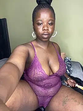 Snapshot of DarkBerry87 chatting on October 21, 2025, 7:13 pm DarkBerry87 online show from October 21, 2025, 7:13 pm