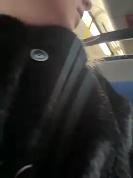 Snapshot of elegant_babe chatting on January 19, 2025, 1:22 pm elegant babe online show from January 19, 2025, 1:22 pm