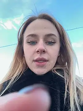 Snapshot of elegant_babe chatting on February 21, 2025, 1:55 pm elegant babe online show from February 21, 2025, 1:55 pm