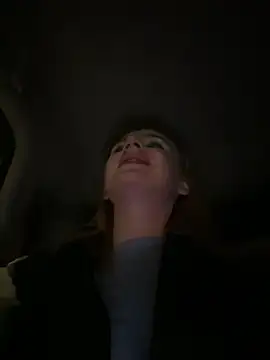 Snapshot of elegant_babe chatting on December 10, 2024, 2:17 pm elegant babe online show from December 10, 2024, 2:17 pm