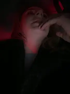 Snapshot of elegant_babe chatting on January 18, 2025, 2:33 pm elegant babe online show from January 18, 2025, 2:33 pm