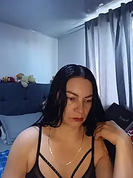 renata hot1 online show from May 22, 2026, 7:12 pm