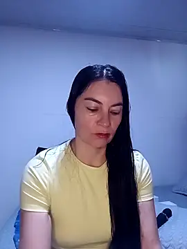 renata hot1 online show from February 16, 2026, 7:23 pm