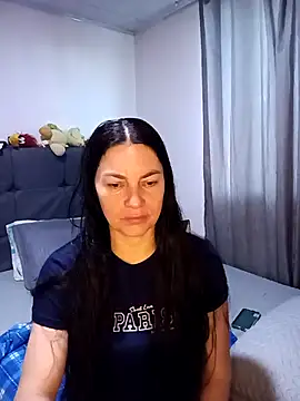 renata hot1 online show from April 24, 2026, 10:23 pm