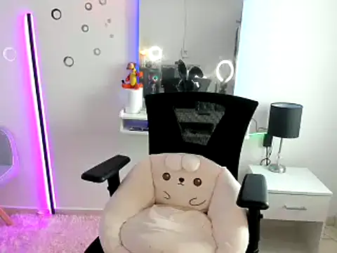 Snapshot of nairobbits chatting on February 3, 2026, 1:27 pm nairobbits online show from February 3, 2026, 1:27 pm