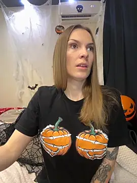 RachelBelI online show from October 19, 2025, 11:40 pm