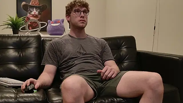 BlueEyedTallGuy94 online show from October 31, 2025, 2:08 am