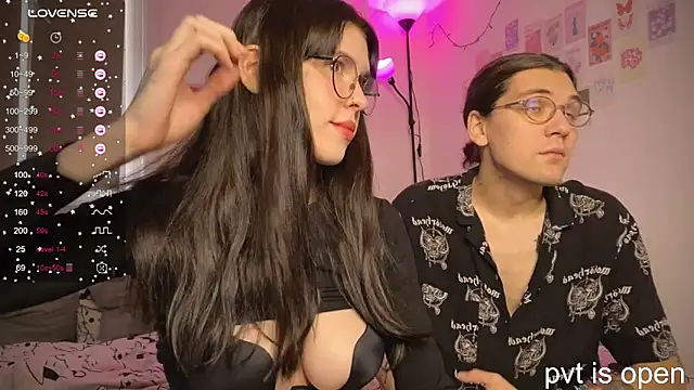 passiondesire  online show from October 23, 2025, 8:46 am