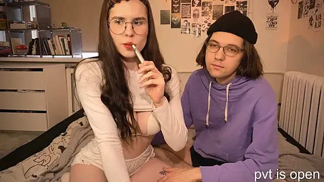 passiondesire  online show from March 18, 2026, 8:17 am