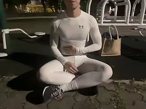 TheDarkPrix online show from November 7, 2025, 3:16 pm