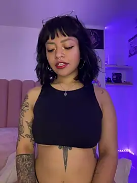 Ashley Chriss online show from March 22, 2025, 3:09 am