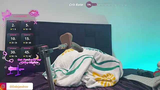 Dalejandr0 online show from November 28, 2025, 9:15 pm