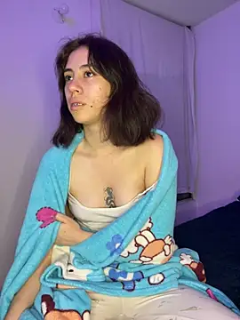 Snapshot of Catyloves chatting on February 5, 2025, 8:32 am Catyloves online show from February 5, 2025, 8:32 am