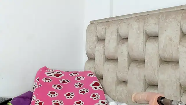 Sophia-Smith2 online show from February 22, 2026, 11:06 pm