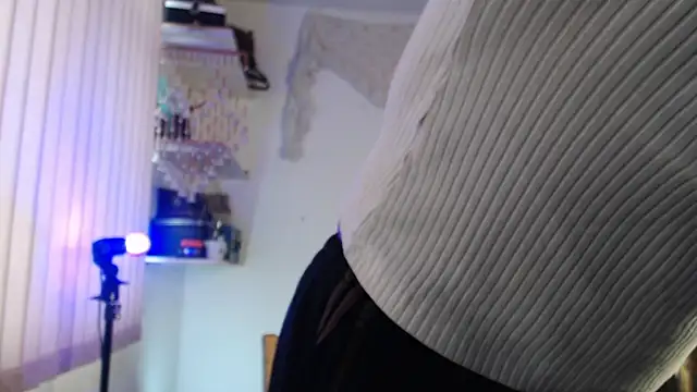 Siriss boyrag online show from September 14, 2025, 1:00 pm