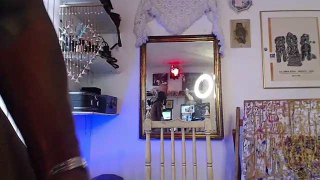 Siriss boyrag online show from March 8, 2025, 8:46 pm