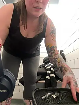 Ragdoll131 online show from January 8, 2026, 7:09 pm