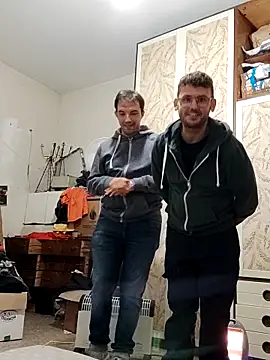 Snapshot of TheKing966 chatting on October 3, 2025, 10:33 pm TheKing966 online show from October 3, 2025, 10:33 pm