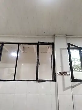 Snapshot of ailyn_miranda chatting on March 22, 2025, 10:37 pm ailyn miranda online show from March 22, 2025, 10:37 pm