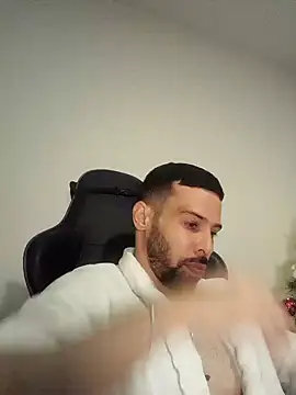 Snapshot of prince-roludo chatting on December 19, 2024, 11:07 am prince-roludo online show from December 19, 2024, 11:07 am