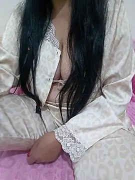 Liyan- online show from October 13, 2025, 3:35 pm