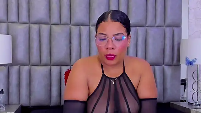 Snapshot of MelannyTylor chatting on December 3, 2024, 3:26 am MelannyTylor online show from December 3, 2024, 3:26 am