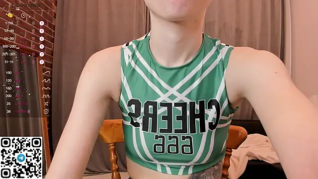 tyty piupiu online show from March 14, 2025, 5:24 pm