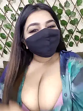 Bold-Cat online show from November 7, 2025, 5:17 pm