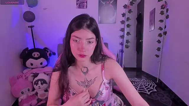 cami mila9 online show from November 6, 2025, 9:52 pm