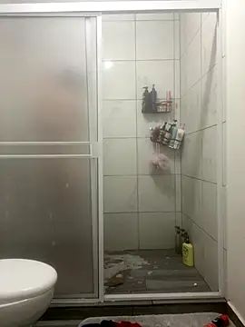 kevinsito1 online show from December 4, 2025, 4:55 am