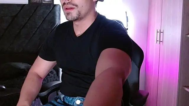 Ian Daviz online show from April 15, 2026, 12:27 am