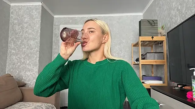 AnneBall online show from January 12, 2026, 9:38 am