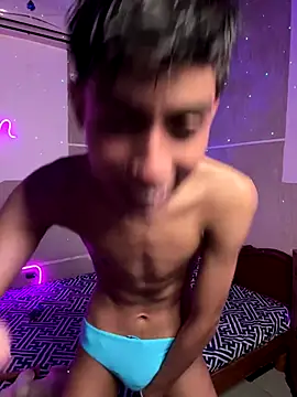 Mauuu18 online show from September 21, 2025, 3:00 am