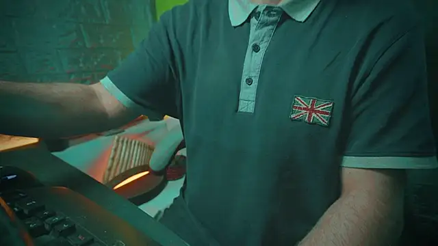 alex-volo online show from February 2, 2025, 1:12 am